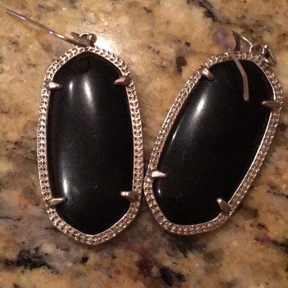 Black Kendra Scott earrings. - Picture 2 of 3